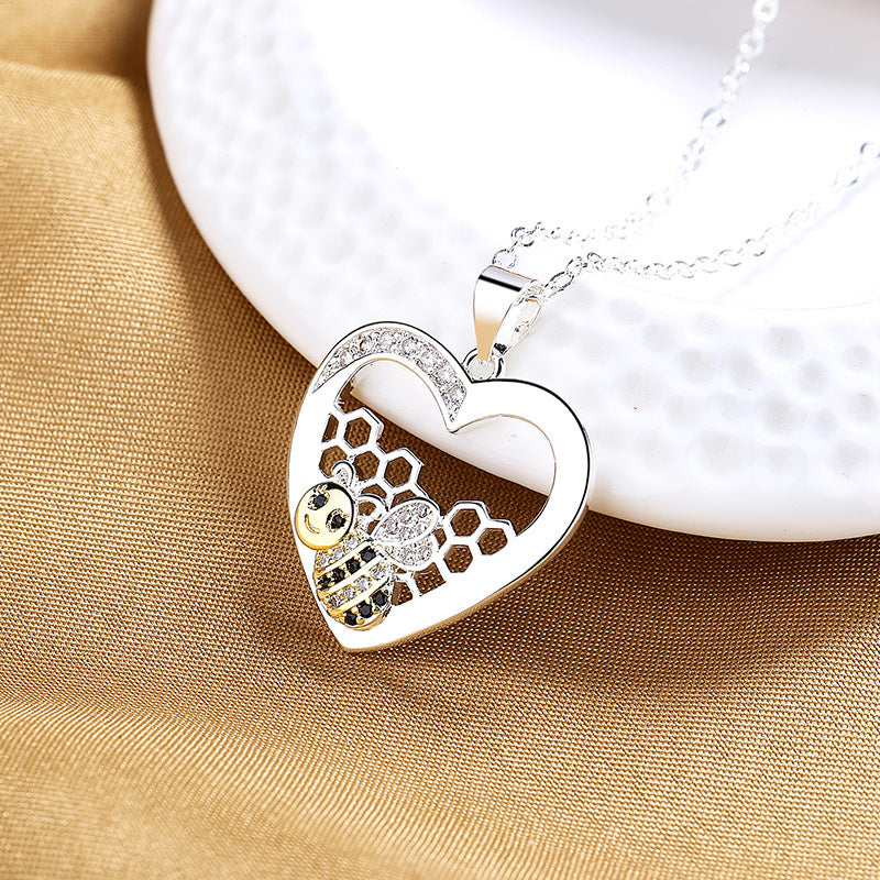 Fashion Exquisite And Creative Bee Hive Pendant